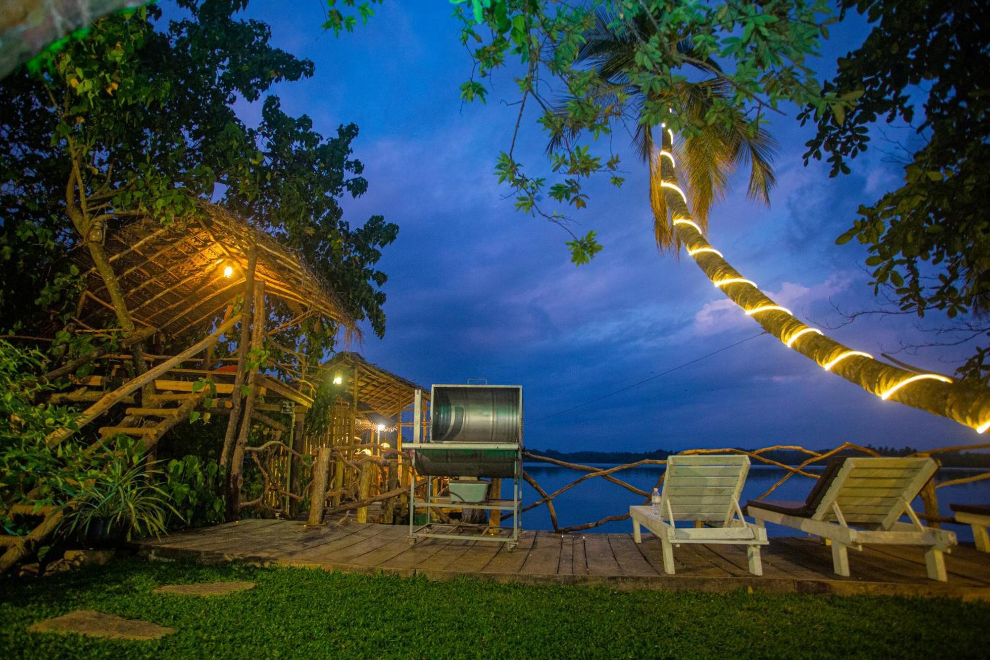 Aki Luna Lagoon Resort Hikkaduwa Exterior foto